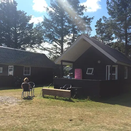 캠프장 Vejers Family Camping & 3*