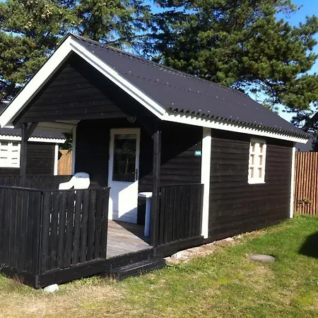 Vejers Family Camping & 3*